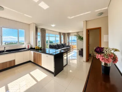 Apartamento com 3 Quartos à venda, 140m² no Agronômica, Florianópolis