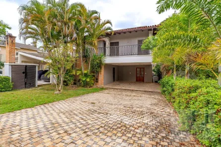 Casa de Condomínio com 3 Quartos à venda, 500m² no Alphaville, Santana de Parnaíba