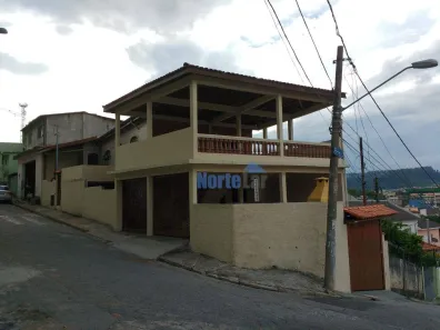 Sobrado com 6 Quartos à venda, 180m² no Vila Cruz das Almas, São Paulo