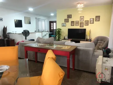 Casa com 4 Quartos à venda, 180m² no Embaré, Santos