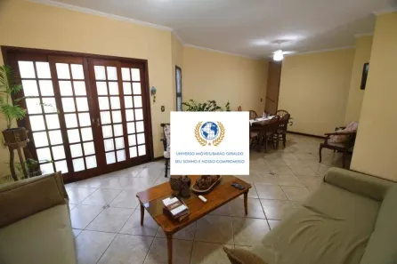 Casa com 3 Quartos à venda, 246m² no Parque das Universidades, Campinas