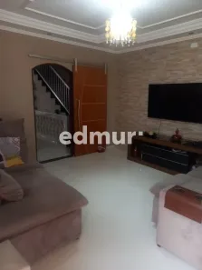 Sobrado com 5 Quartos para alugar, 353m² no Parque Jaçatuba, Santo André