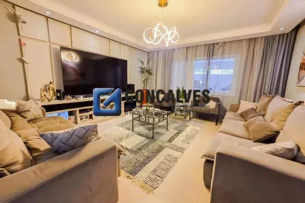 Sobrado com 3 Quartos à venda, 356m² no Parque João Ramalho, Santo André