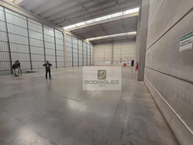 Galpão/Depósito/Armazém para alugar, 1025m² no Piraporinha, Diadema