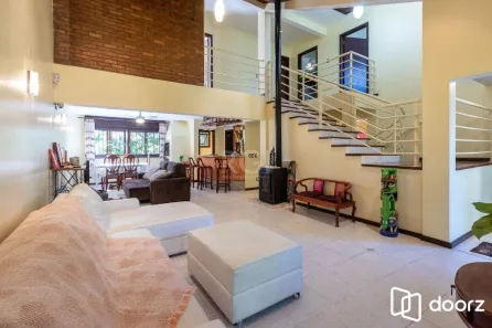 Casa com 3 Quartos à venda, 308m² no Cristal, Porto Alegre