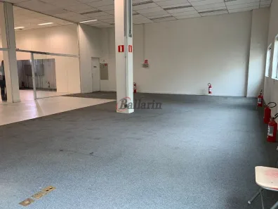 Prédio Comercial para alugar, 551m² no Demarchi, São Bernardo do Campo