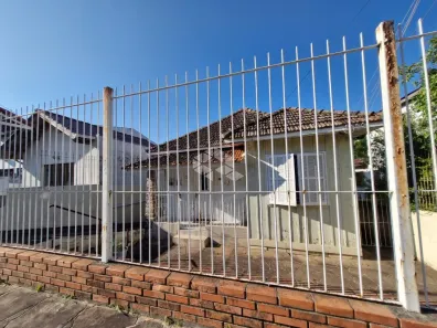 Casa com 3 Quartos à venda, 242m² no Medianeira, Porto Alegre