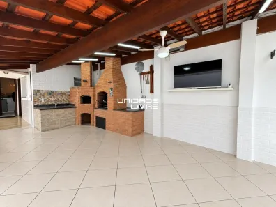 Casa com 3 Quartos à venda, 200m² no Vila Suissa, Mogi das Cruzes