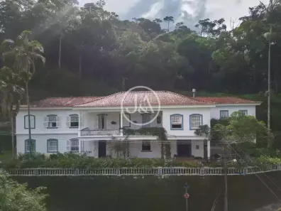 Casa com 5 Quartos à venda, 650m² no Centro, Petrópolis