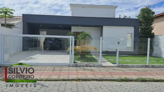 Casa com 3 Quartos à venda, 200m² no Campeche, Florianópolis