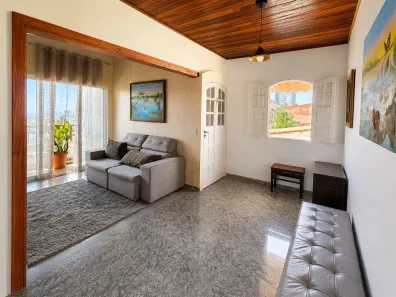 Sobrado com 6 Quartos à venda, 160m² no Hernani Sá, Ilhéus