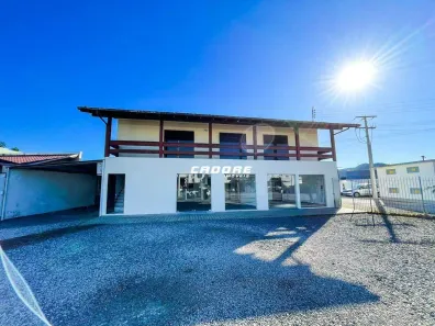 Casa com 4 Quartos para alugar, 110m² no Bela Vista, Gaspar