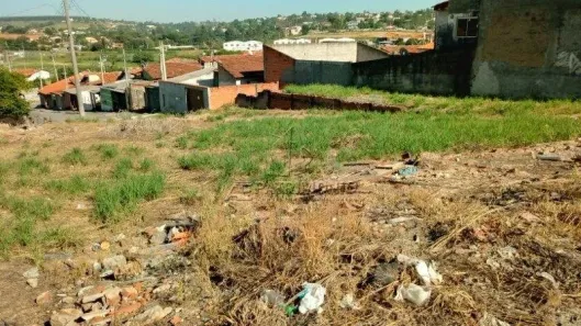 Lote/Terreno à venda, 302m² no Jardim Bela Vista, Salto de Pirapora