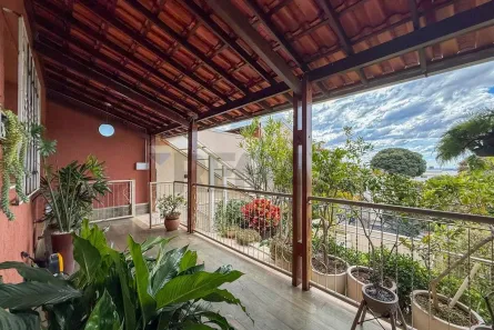Casa com 4 Quartos à venda, 350m² no Concórdia, Belo Horizonte