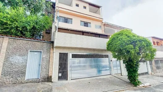 Sobrado com 9 Quartos à venda, 200m² no Parque Colonial, São Paulo
