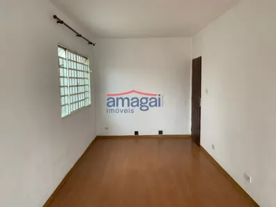 Sobrado com 4 Quartos à venda, 250m² no Centro, Jacareí