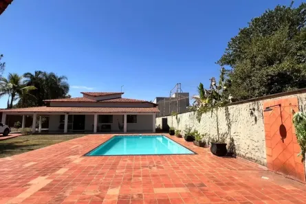 Fazenda/Sítio com 3 Quartos à venda, 270m² no Privê Residencial Elza Fronza, Goiânia