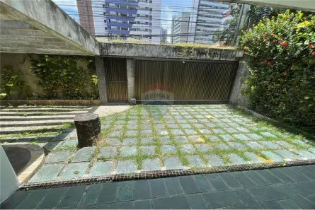Casa com 5 Quartos à venda, 319m² no Espinheiro, Recife