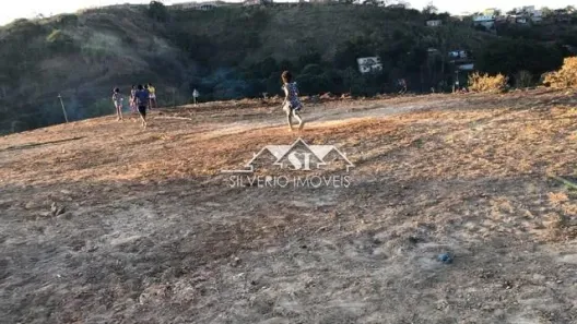 Lote/Terreno à venda, 100m² no Triângulo, Três Rios