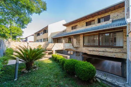Casa com 4 Quartos à venda, 551m² no Jardim Social, Curitiba
