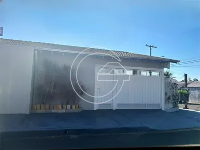 Casa com 2 Quartos à venda, 300m² no Centro, Marília