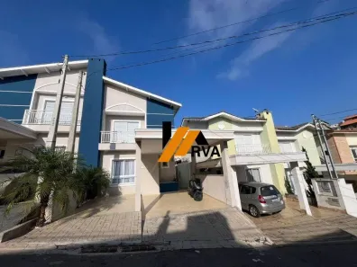 Sobrado com 3 Quartos à venda, 119m² no Villa Verde, Franco da Rocha