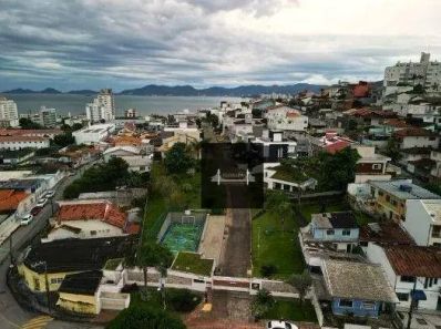 Lote/Terreno à venda, 573m² no Estreito, Florianópolis