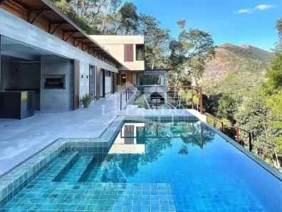 Casa com 5 Quartos à venda, 450m² no Itaipava, Petrópolis