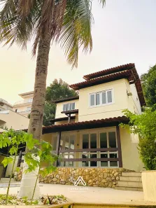Casa com 7 Quartos à venda, 437m² no Camboinhas, Niterói
