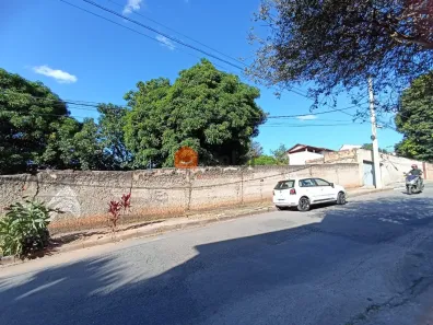 Lote/Terreno à venda, 210m² no Goiânia, Belo Horizonte