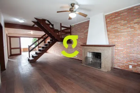 Casa com 3 Quartos para alugar, 224m² no Santana, Porto Alegre