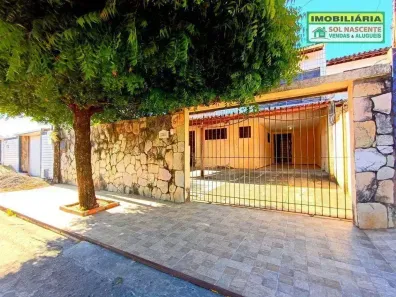 Casa com 5 Quartos à venda, 337m² no Cambeba, Fortaleza