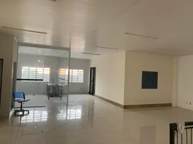 Ponto Comercial para alugar, 646m² no Araés, Cuiabá