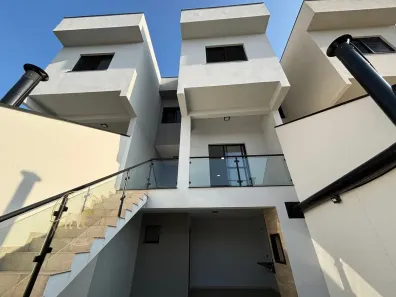 Sobrado com 3 Quartos à venda, 150m² no Laranjeiras, Caieiras