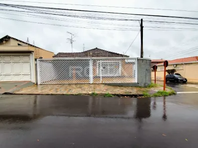 Casa com 3 Quartos para alugar, 200m² no Vila Faria, São Carlos