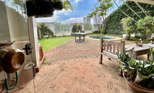 Casa de Condomínio com 3 Quartos à venda, 234m² no Jardim Vitória Régia, São Paulo