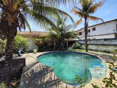Casa com 4 Quartos à venda, 228m² no Outeiro, Araruama