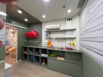Sala Comercial à venda, 37m² no Santana, Porto Alegre