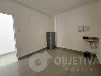 Sala Comercial para alugar, 11m² no Nossa Senhora Aparecida, Uberlândia