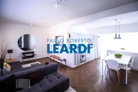 Apartamento com 2 Quartos para alugar, 118m² no Cerqueira César, São Paulo