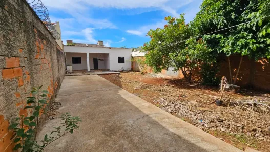 Casa com 2 Quartos para alugar, 60m² no Residencial Santa Fé, Goiânia