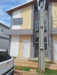 Casa de Condomínio com 3 Quartos para alugar, 56m² no São Lourenço, Teresina