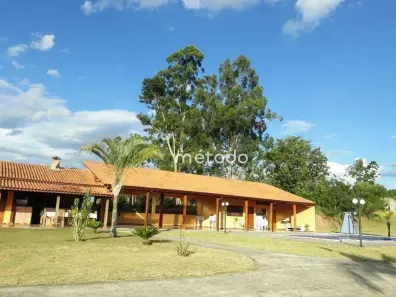 Fazenda/Sítio com 3 Quartos à venda, 800m² no Chácaras Guanabara, Guararema