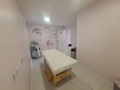 Sala Comercial com 1 Quarto para alugar, 14m² no Cristo Rei, Curitiba