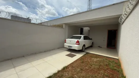 Casa com 2 Quartos à venda, 79m² no Setor Laguna Parque, Trindade