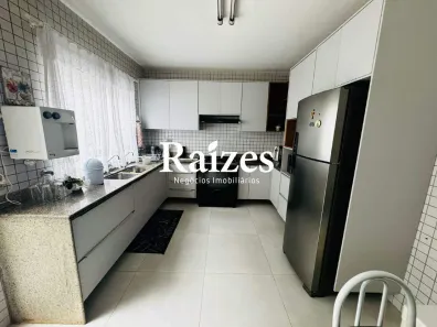 Casa com 4 Quartos para alugar, 280m² no Vigilato Pereira, Uberlândia