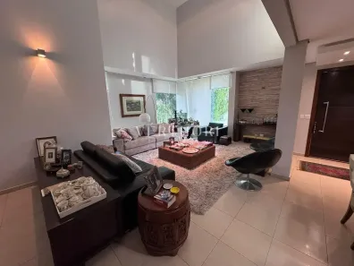 Casa de Condomínio com 4 Quartos para alugar, 400m² no Esperança, Londrina