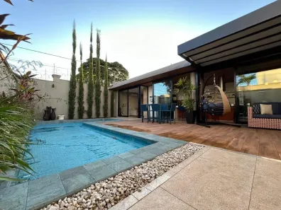 Casa com 3 Quartos à venda, 270m² no Lagoinha, Uberlândia