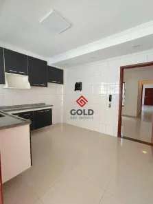 Casa com 3 Quartos para alugar, 197m² no Vila Bela, São Paulo