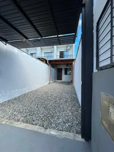 Sobrado com 2 Quartos à venda, 75m² no Espinheiros, Joinville